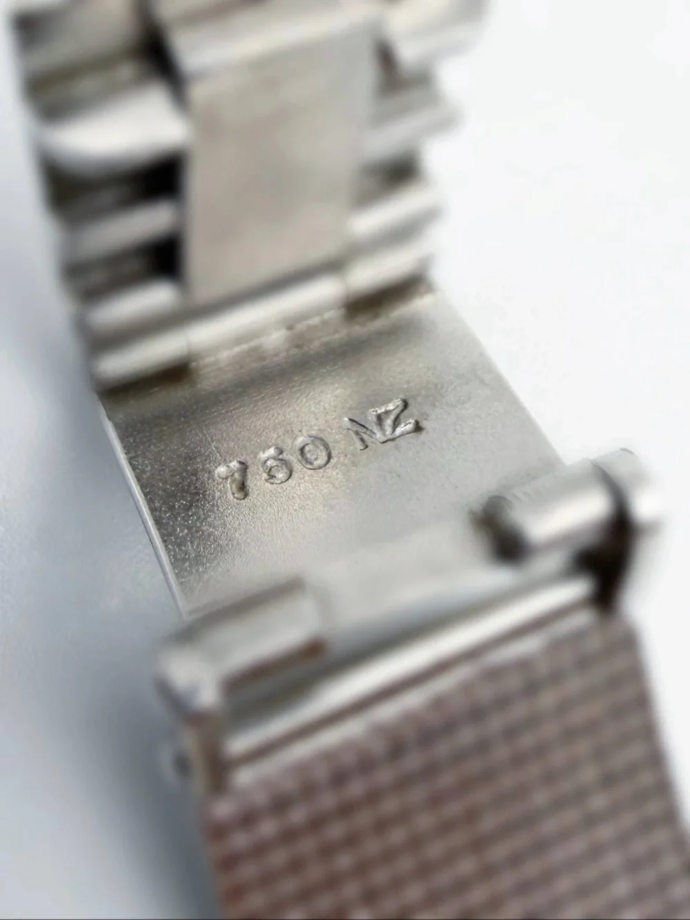 Vintage Jaeger Lecoultre 14081 22 18k Solid White Gold Silver Dial Bamboo Watch